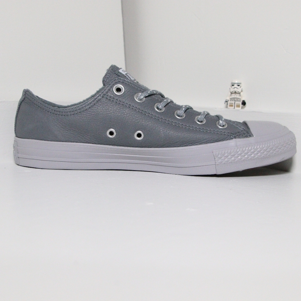 Converse gray leather all star low tops